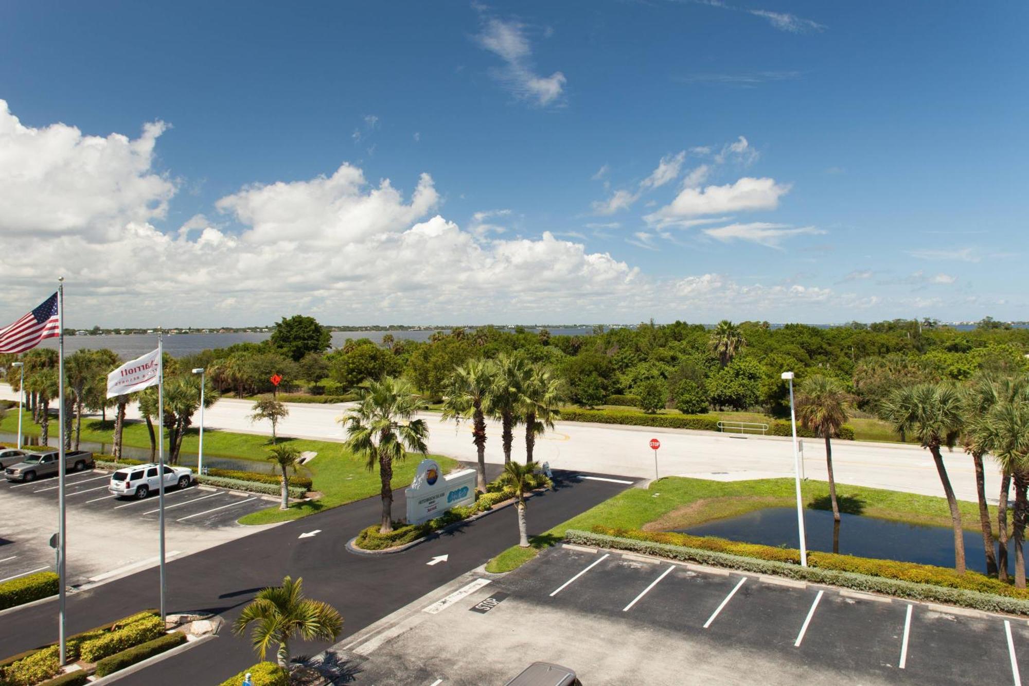 Marriott Hutchinson Island Beach Resort, Golf & Marina Stuart Exterior photo